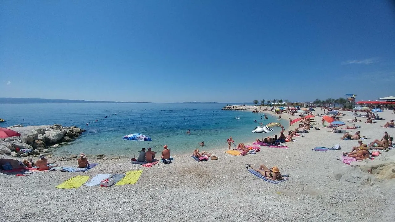 Znjanski Vidici Tonka Split 0*,  Croatia